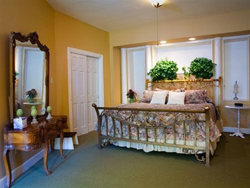Creekhaven Inn & Spa Wimberley Extérieur photo
