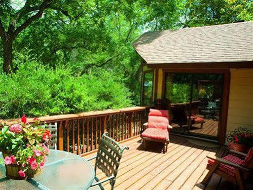 Creekhaven Inn & Spa Wimberley Extérieur photo